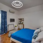Salvo's House מלון דירות פורורה