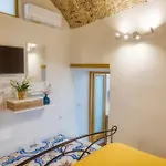 Salvo's House 4* פורורה
