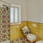 Salvo's House 4* פורורה