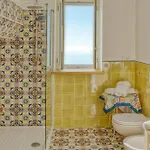 מלון דירות Salvo's House 4*