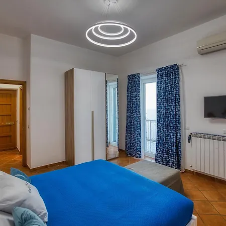 Aparthotel Salvo's House *