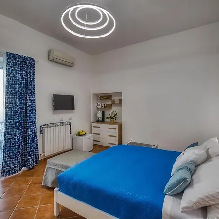 Salvo's House Aparthotel Furore