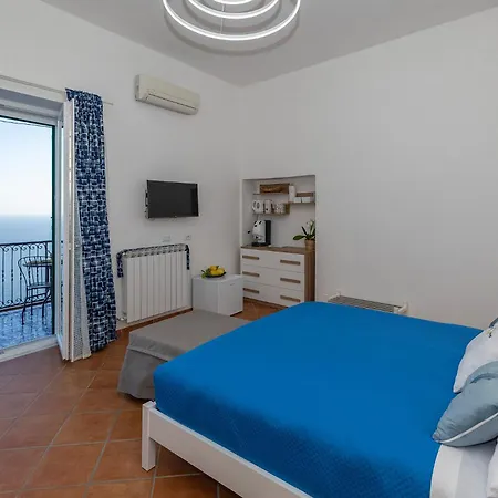 Salvo's House Aparthotel Furore